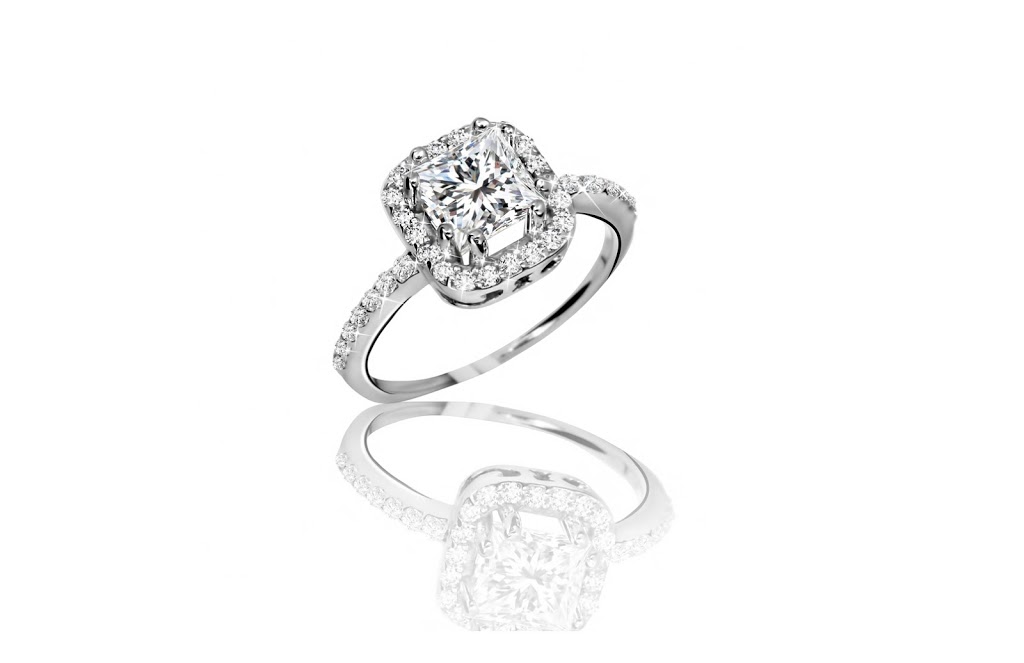 Monty Adams Jewellery Concierge - Engagement Rings Central Coast | 4 Amy Cl, Wyong NSW 2250, Australia | Phone: 1300 849 294