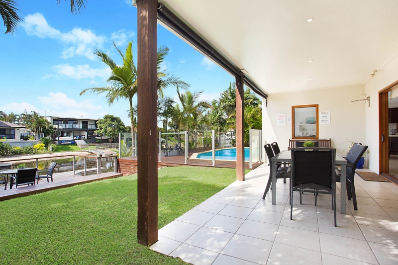 Elite Holiday Homes - FLAMINGO KEY | 20 Flamingo Key, Broadbeach Waters QLD 4218, Australia | Phone: (07) 5592 3881