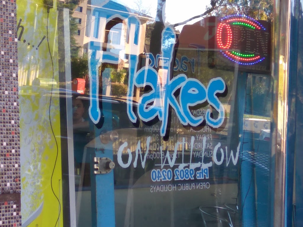 Flakes On Willow | meal takeaway | 40 Willow Ave, Glen Waverley VIC 3150, Australia | 0398020240 OR +61 3 9802 0240