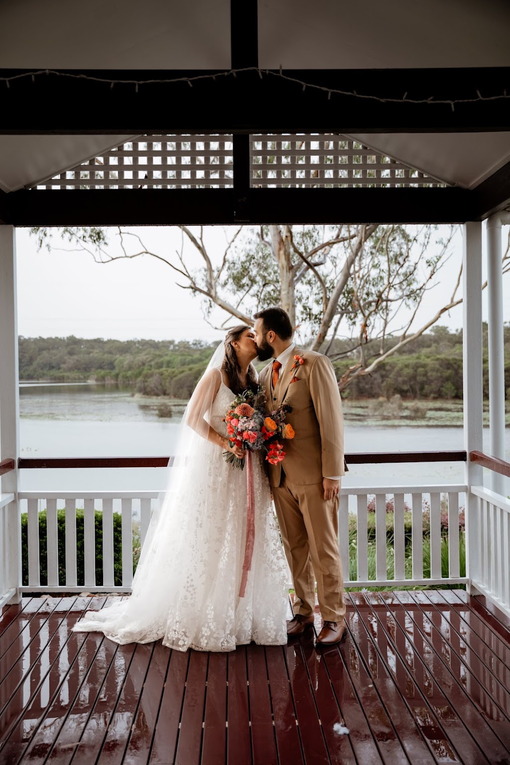 Sarah Bradford Photography | 175 Keys Rd, Hampton QLD 4352, Australia | Phone: 0401 833 043