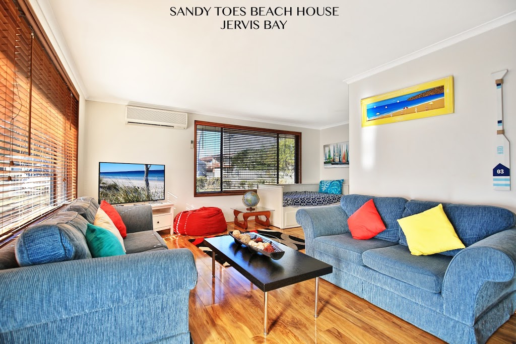 Sandy Toes Beach House, Jervis Bay - Pet Friendly - 2 Mins to Be | 14 King George St, Callala Beach NSW 2540, Australia