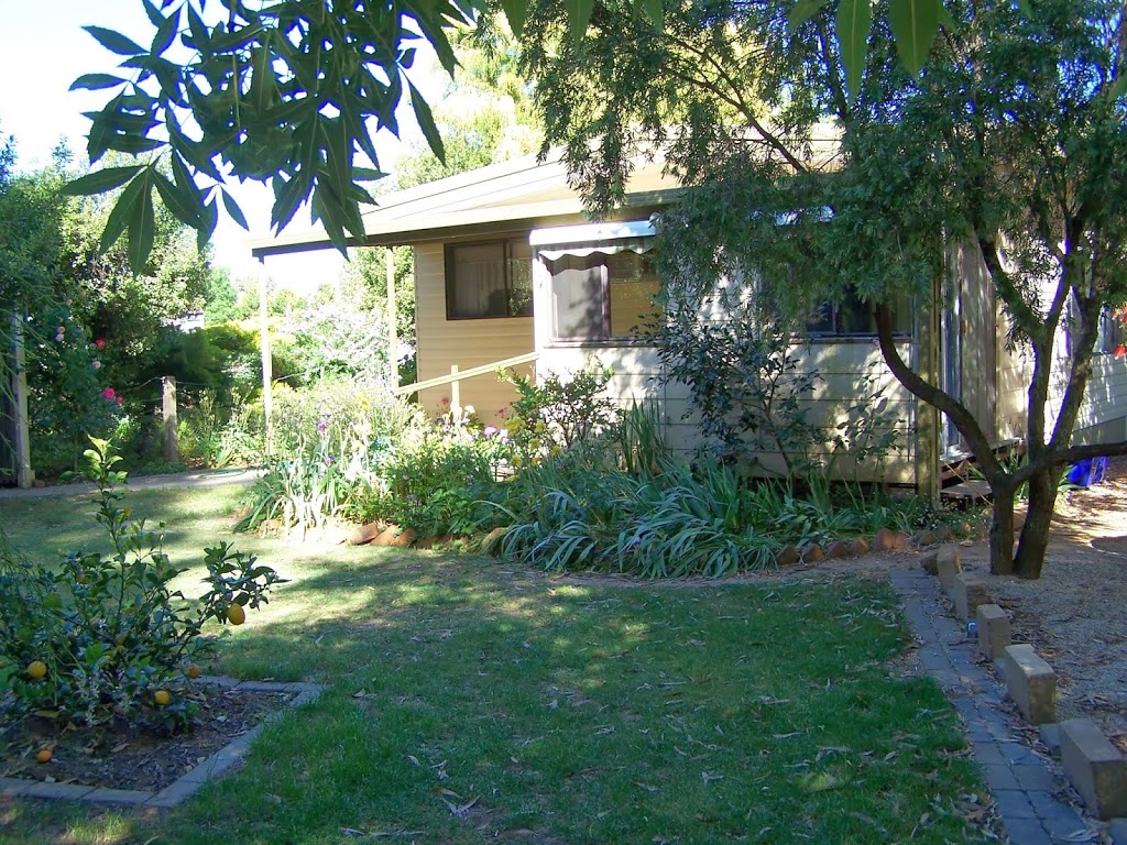 Eldorado Cottage on Main | lodging | 1501 Wangaratta-Eldorado Rd, Eldorado VIC 3746, Australia | 0357251407 OR +61 3 5725 1407