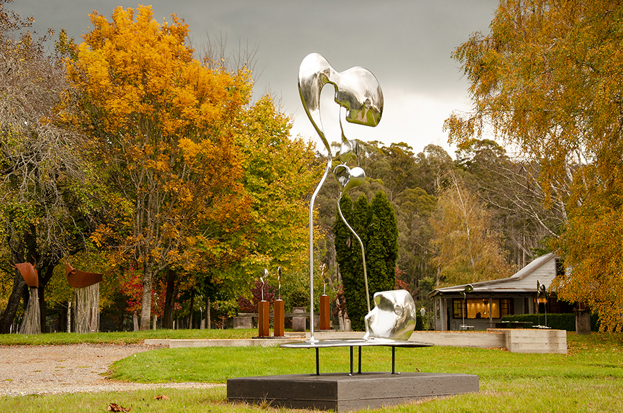 Hugh McLachlan Sculptor | 150 Sisters Ln, Deloraine TAS 7304, Australia | Phone: 0438 565 559