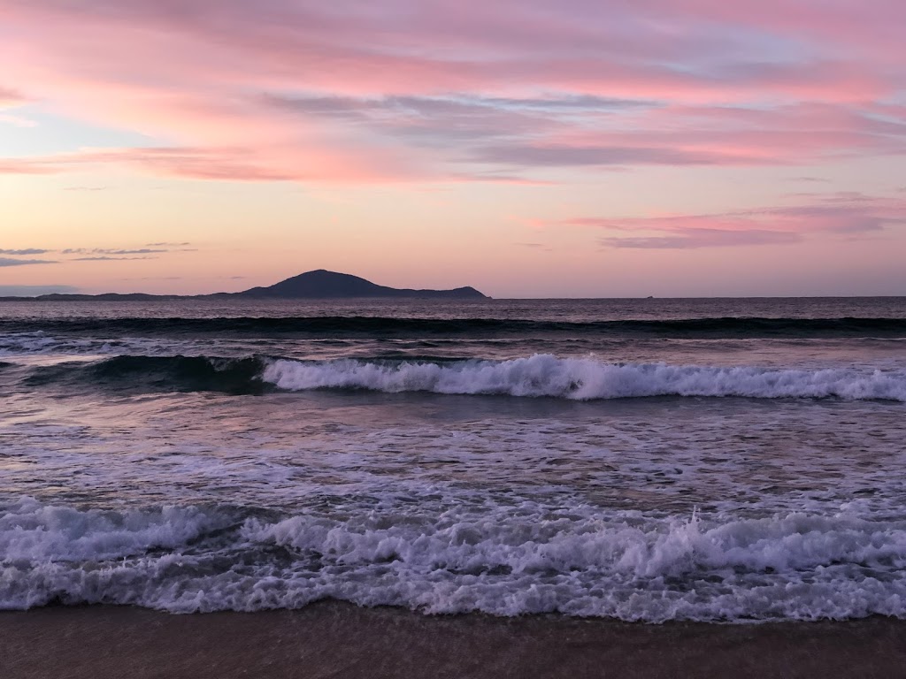 Hat Head Beach Cottages | 11 Creek St, Hat Head NSW 2440, Australia | Phone: 0404 468 355