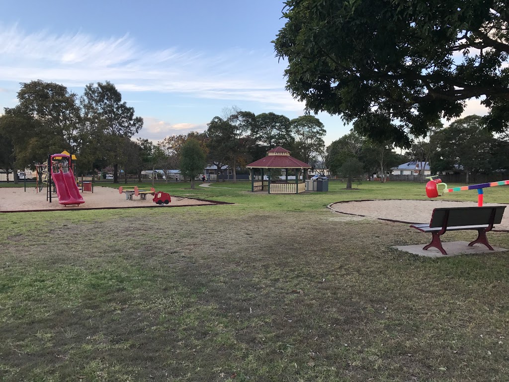 Coronation Park | park | 102-108 Stephen St, Harristown QLD 4350, Australia