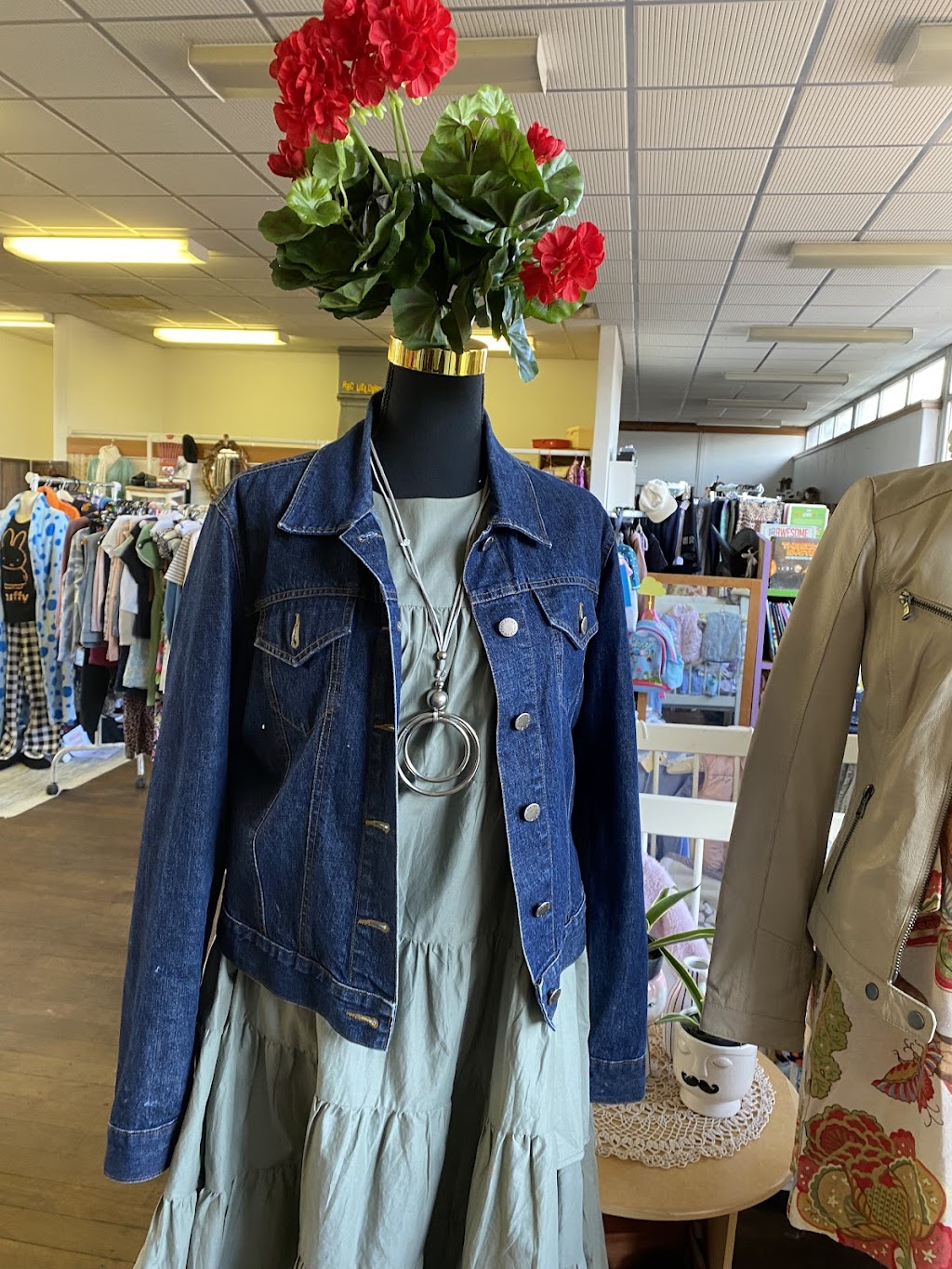 Geranium Op Shop | 1 Geranium Terrace, Geranium SA 5301, Australia | Phone: 0427 877 534