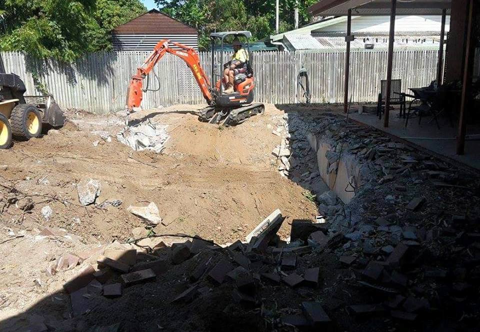 AVA DIG EARTHMOVING PTY LTD | 111 Tompkins Rd, Shaw QLD 4818, Australia | Phone: 0488 748 174