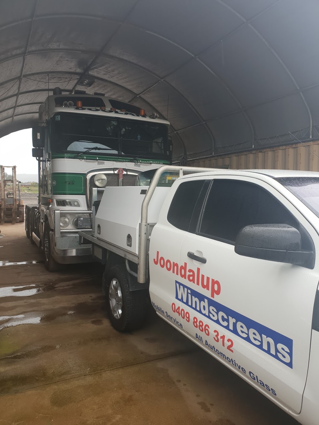 Joondalup Windscreens | car repair | 21 McAllister Blvd, Clarkson WA 6030, Australia | 0409886312 OR +61 409 886 312