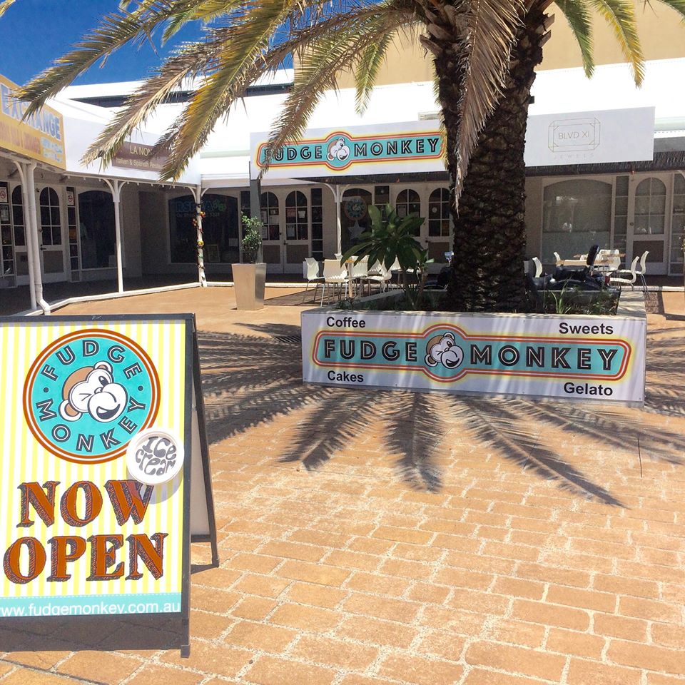 Fudge Monkey | bakery | 24 Norman St, Umina Beach NSW 2257, Australia | 0411703731 OR +61 411 703 731