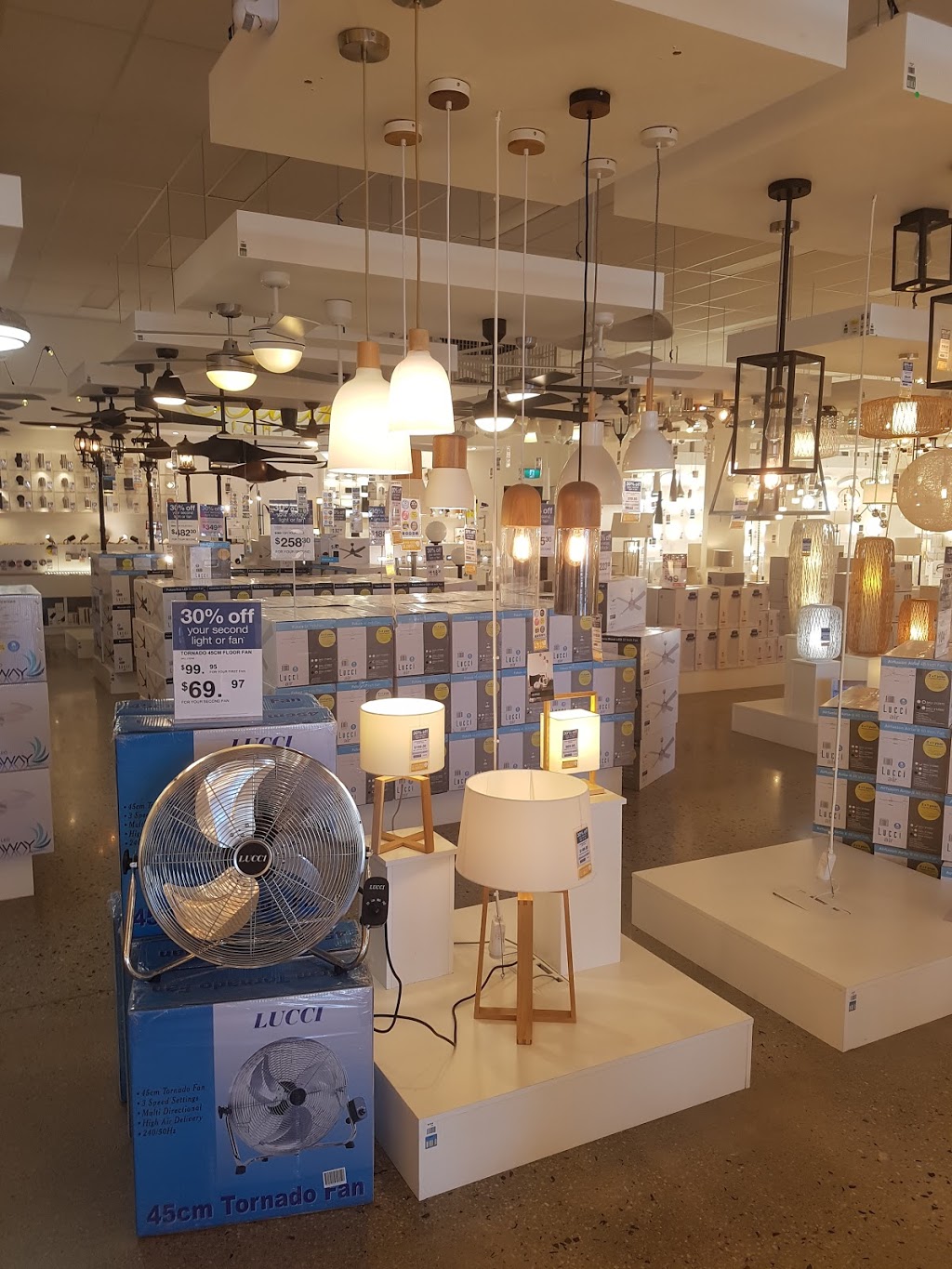 Beacon Lighting Coburg | home goods store | 64/74 Gaffney St, Coburg North VIC 3058, Australia | 0393557069 OR +61 3 9355 7069