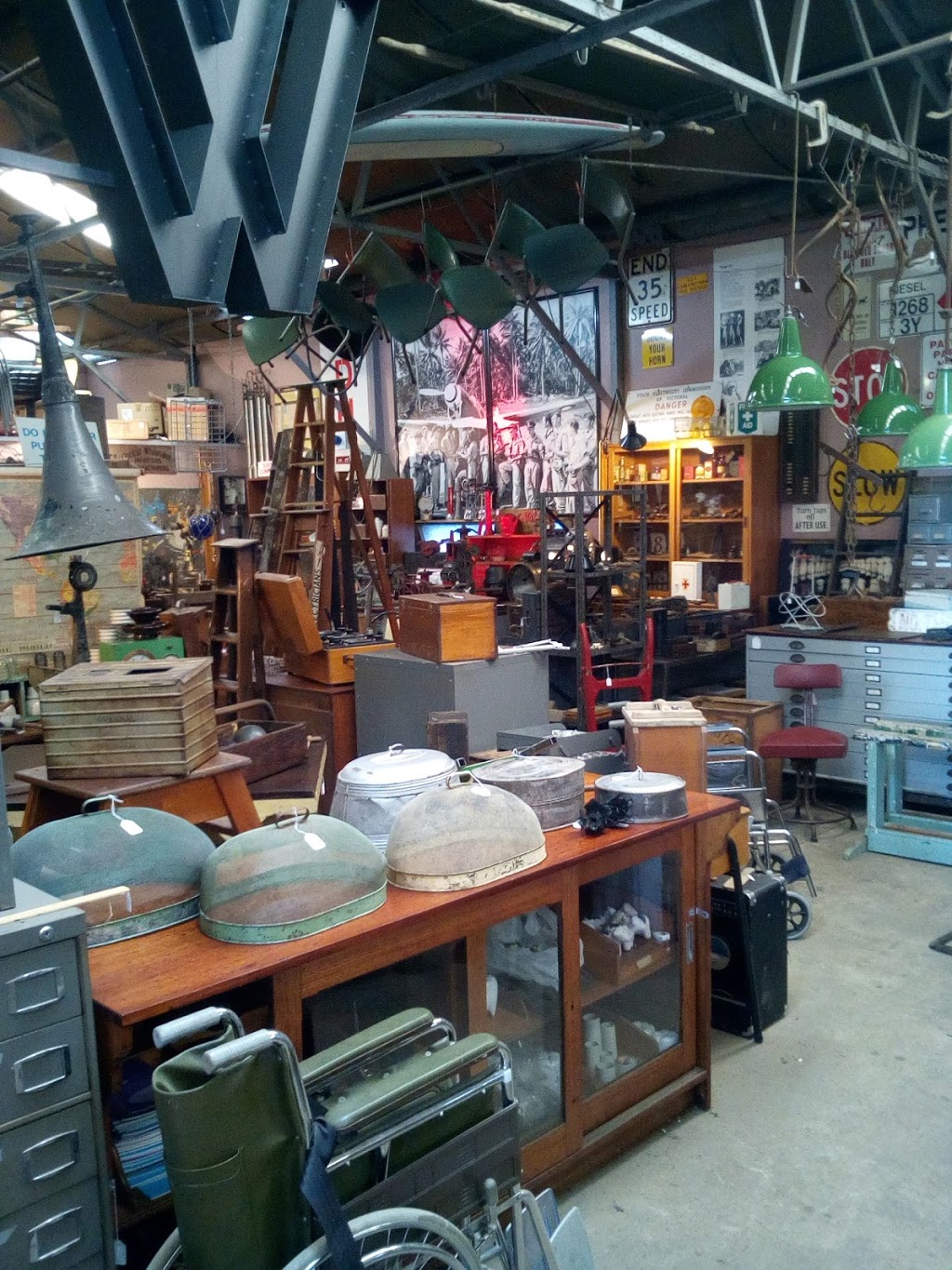 Halsey Road Recyclers | furniture store | 11/13 Halsey Rd, Airport West VIC 3042, Australia | 0393381885 OR +61 3 9338 1885