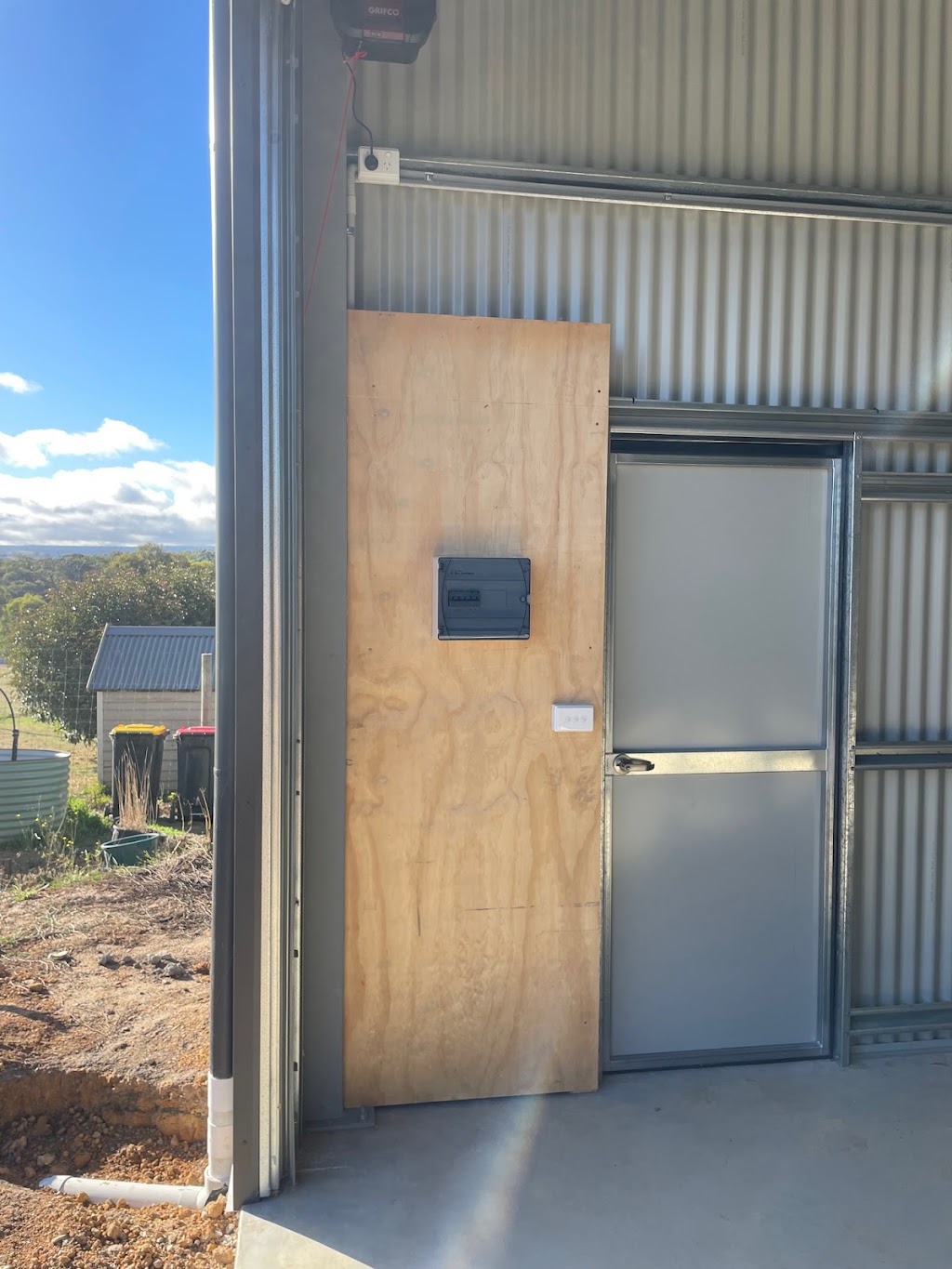 GJH Electrical | Factory 2/12 Cameron Parade, Broadford VIC 3658, Australia | Phone: (03) 4054 3423