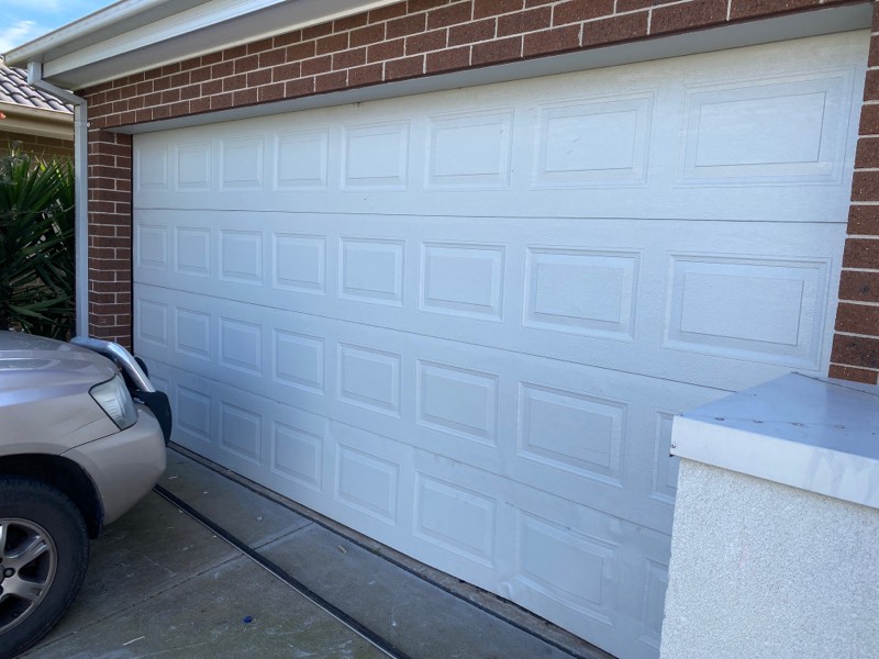 Fantastic Garage Door Service & Repair - Pakenham | Factory 2/30 Michael St, Pakenham VIC 3810, Australia | Phone: 0418 334 851