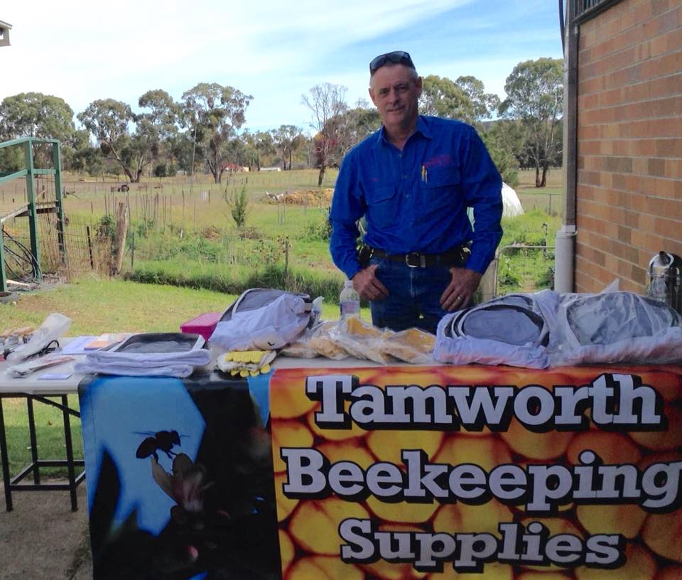 Tamworth Beekeeping Supplies | 397 Armidale Rd, Tamworth NSW 2340, Australia | Phone: 0427 617 794