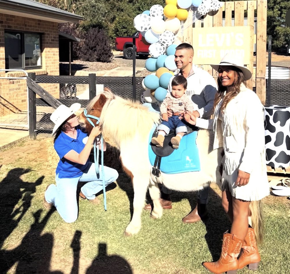 Blu Sky Pony Rides | 125 Beveridge Rd, Beveridge VIC 3753, Australia | Phone: 0413 079 219