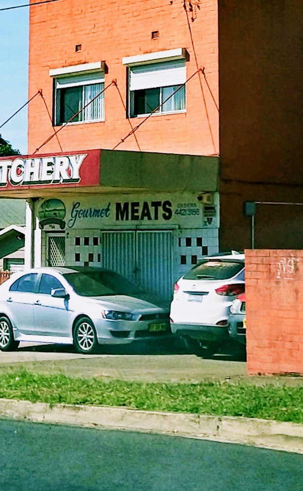 T & R Butchery | store | 196A Kinghorne St, Nowra NSW 2541, Australia