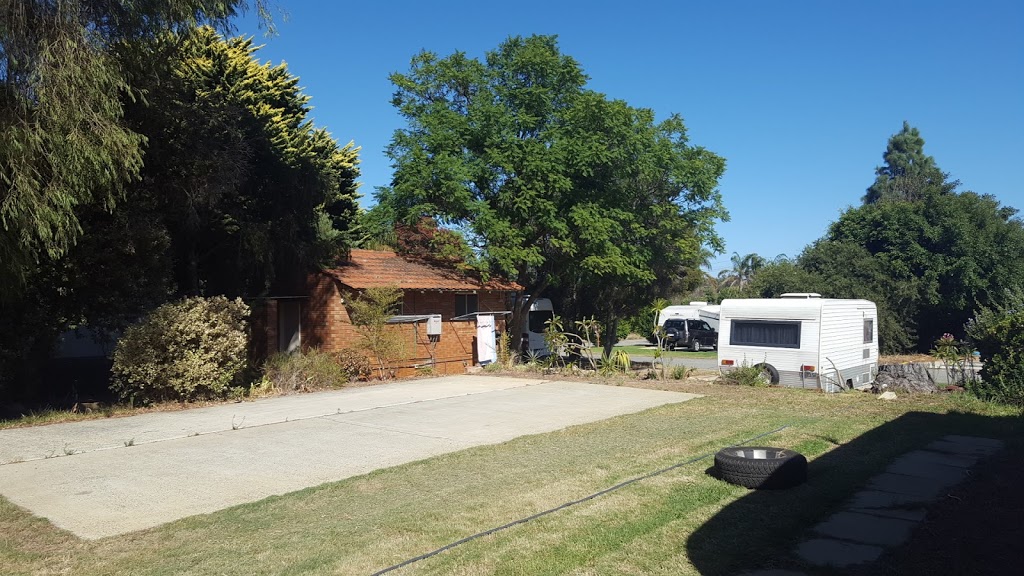 Acclaim Kingsway Tourist Park | campground | 2/16 Kingsway, Madeley WA 6065, Australia | 0894099267 OR +61 8 9409 9267