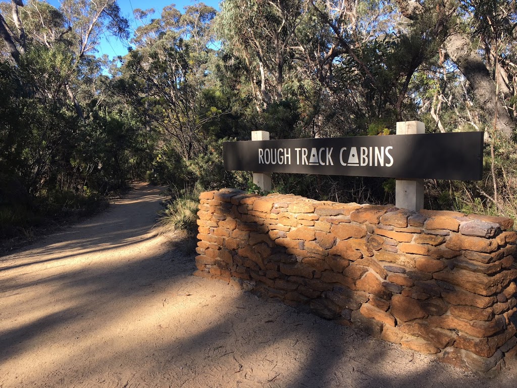 Rough Track Cabins ( formerly Kinie-Ger Bush Cabins ) | lodging | 325 Evans Lookout Rd, Blackheath NSW 2785, Australia | 0247877182 OR +61 2 4787 7182
