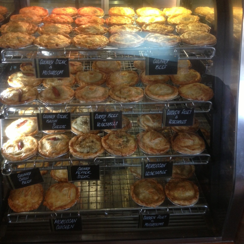 South Windsor Pie Stop | bakery | Cnr Campbell and George streets, South Windsor NSW 2756, Australia | 0417252741 OR +61 417 252 741