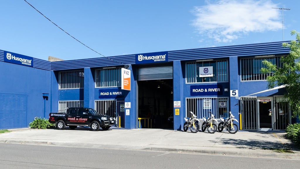 Road & River Motorcycles | car repair | 5 Riversdale Rd, Geelong VIC 3220, Australia | 0352221826 OR +61 3 5222 1826