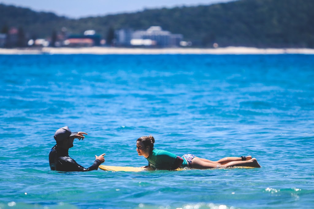 Currumbin Alley Surf School | Duringan St &, Pacific Parade, Currumbin QLD 4223, Australia | Phone: 0411 080 112