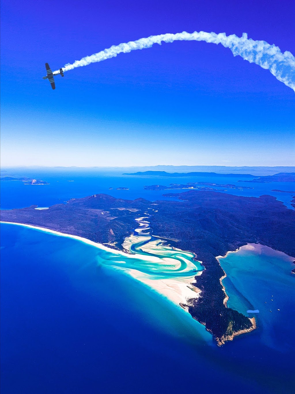 CQ Adventure Flights | Main Terminal Shute Harbour Airport, Flametree QLD 4802, Australia | Phone: (07) 4946 9911