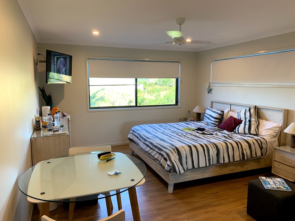 Island View Bed & Breakfast | 19 Nara Ave, Airlie Beach QLD 4802, Australia | Phone: (07) 4946 4505