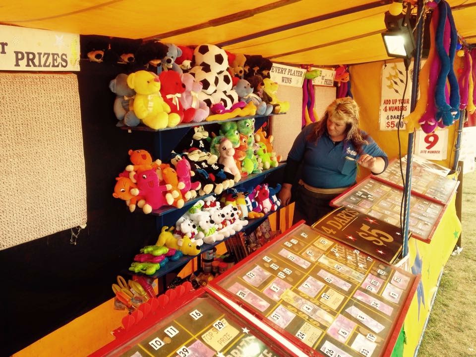 B&D Amusements |  | 64 High St, Beaconsfield TAS 7270, Australia | 0417385704 OR +61 417 385 704