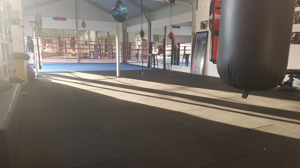 Urban Boxer - Boxing & Fitness | gym | 122B Mulcahy Rd, Pakenham VIC 3810, Australia | 0447762444 OR +61 447 762 444