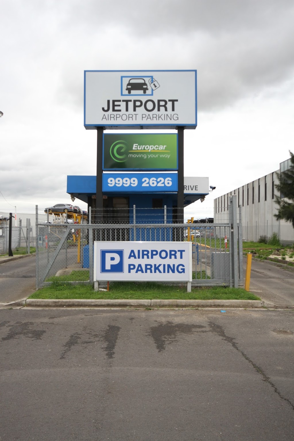 Jetport Airport Parking | 70/90 Garden Dr, Tullamarine VIC 3043, Australia | Phone: (03) 9999 2626