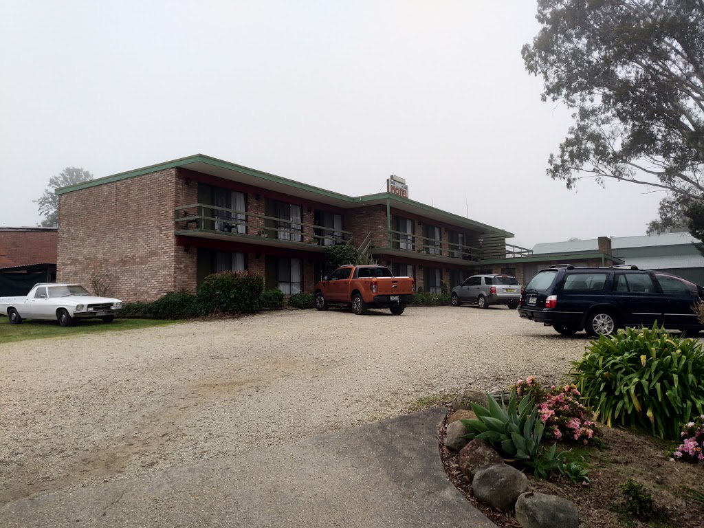 Eildon Lake Motel | lodging | 2 Girdwood Parade, Eildon VIC 3713, Australia | 0357742800 OR +61 3 5774 2800