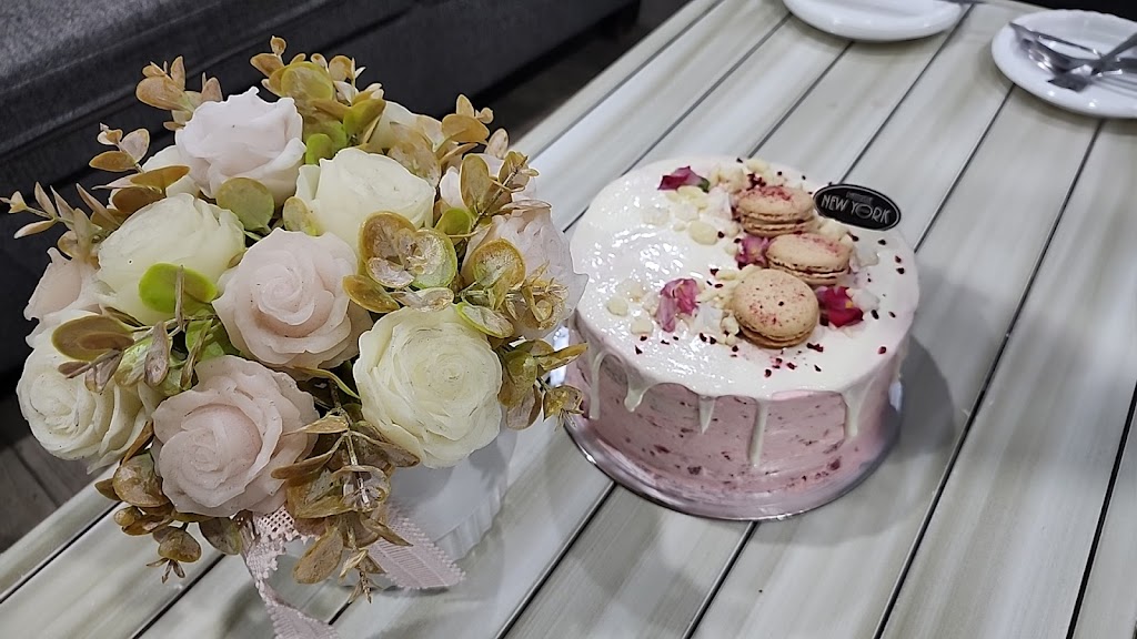 Patisserie New York Revesby | Shop 3/19 Marco Ave, Revesby NSW 2212, Australia | Phone: (02) 8764 7792