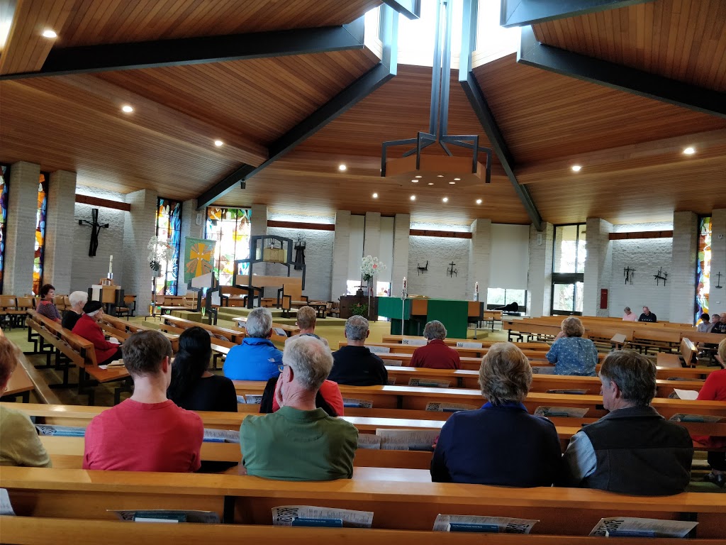 Saint Josephs Catholic Church | church | 32 Dowling St, Wonthaggi VIC 3995, Australia | 0356721111 OR +61 3 5672 1111