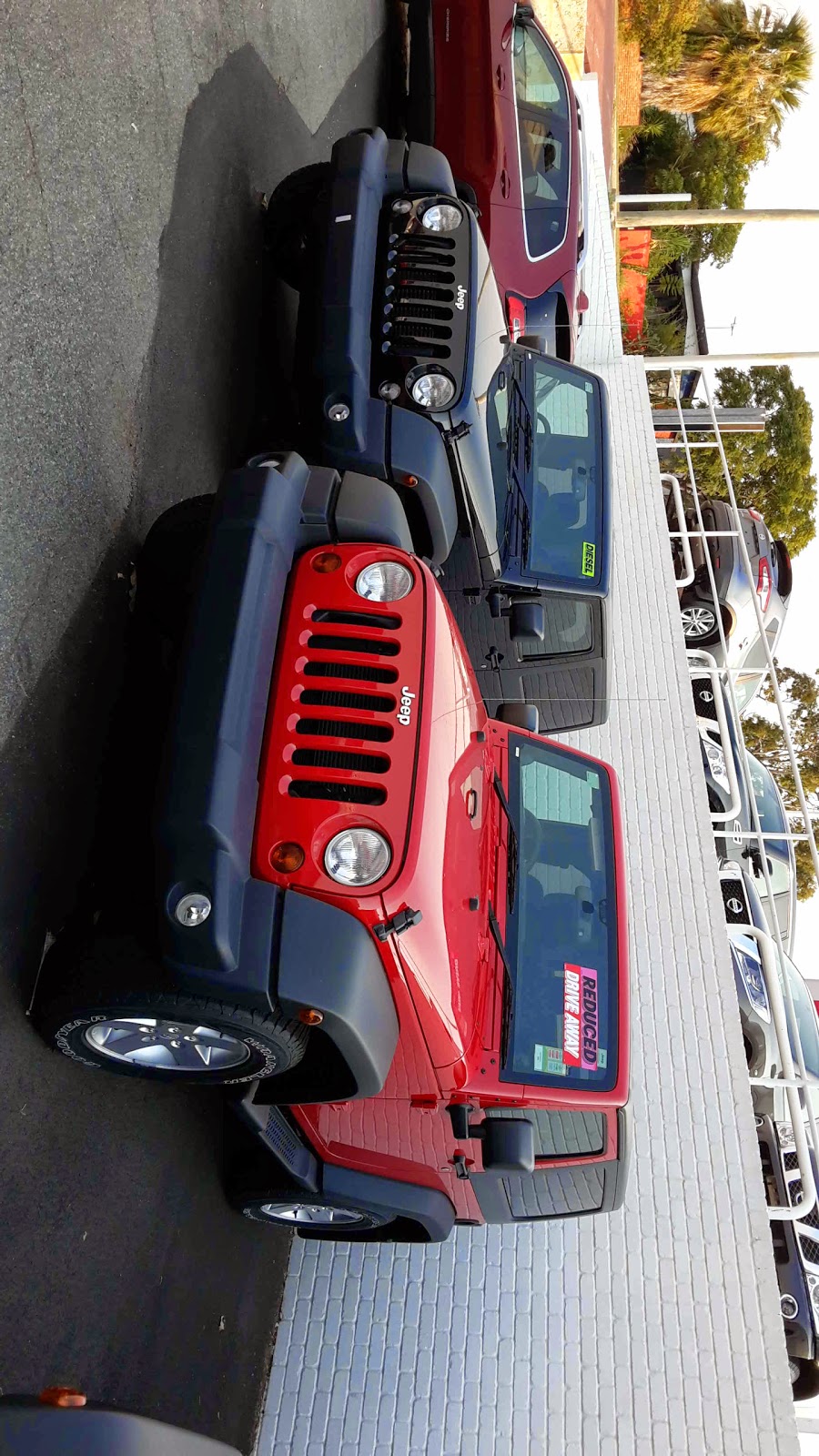 Melville Jeep | car dealer | 166 Leach Hwy, Melville WA 6156, Australia | 0893300777 OR +61 8 9330 0777