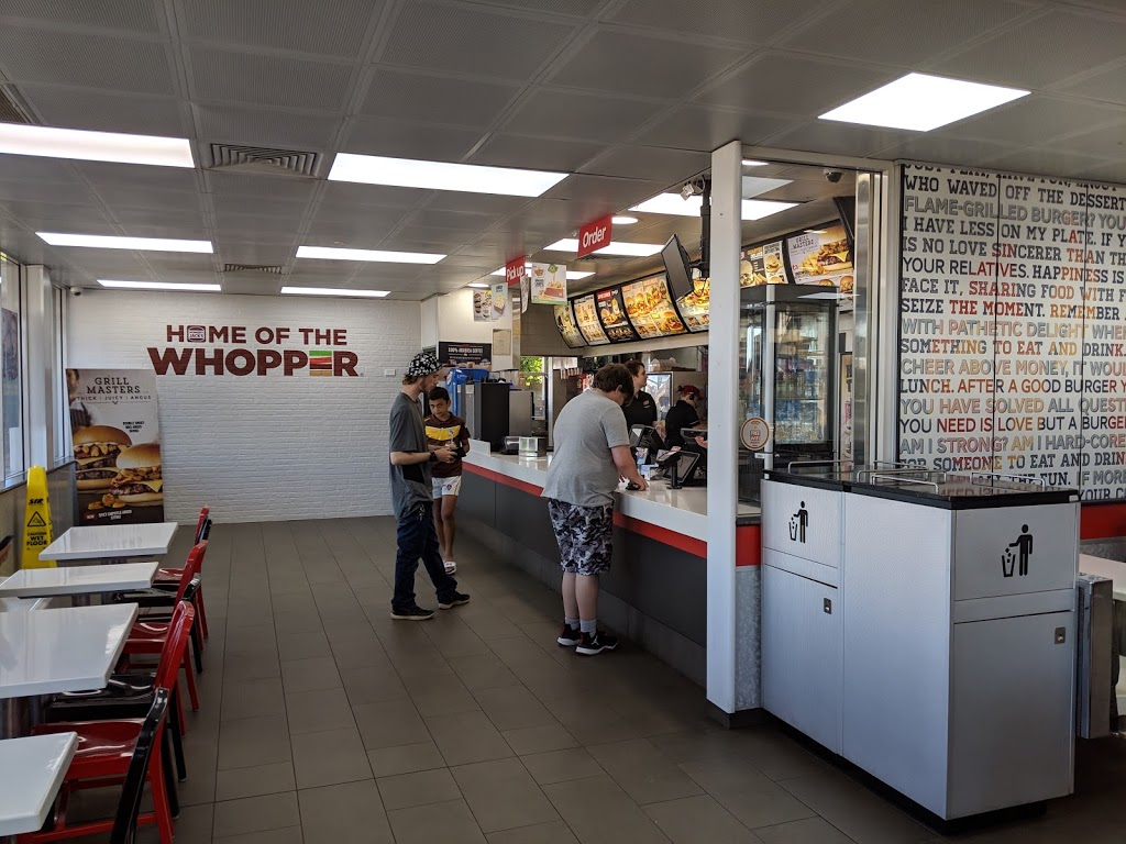 Hungry Jacks Burgers Kedron | meal takeaway | 330 Gympie Rd, Kedron QLD 4031, Australia | 0733502509 OR +61 7 3350 2509