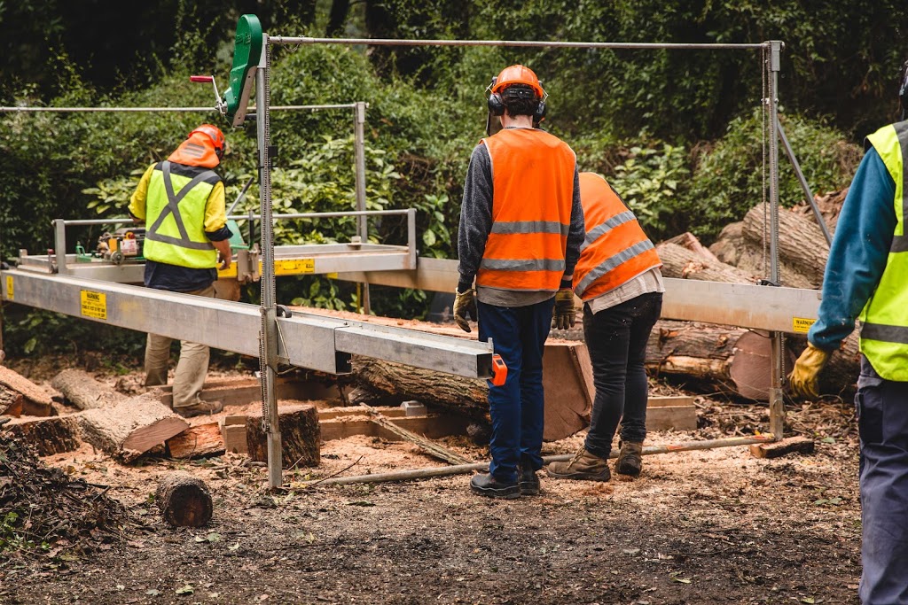 Julias Onsite Timber Milling | store | 88 Westgate St, Pascoe Vale South VIC 3044, Australia | 0425796001 OR +61 425 796 001