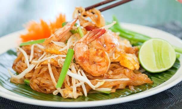 ROSEDALE PAD THAI & CURRY PIE TAKEAWAY | restaurant | 34B Prince St, Rosedale VIC 3847, Australia | 0411839732 OR +61 411 839 732