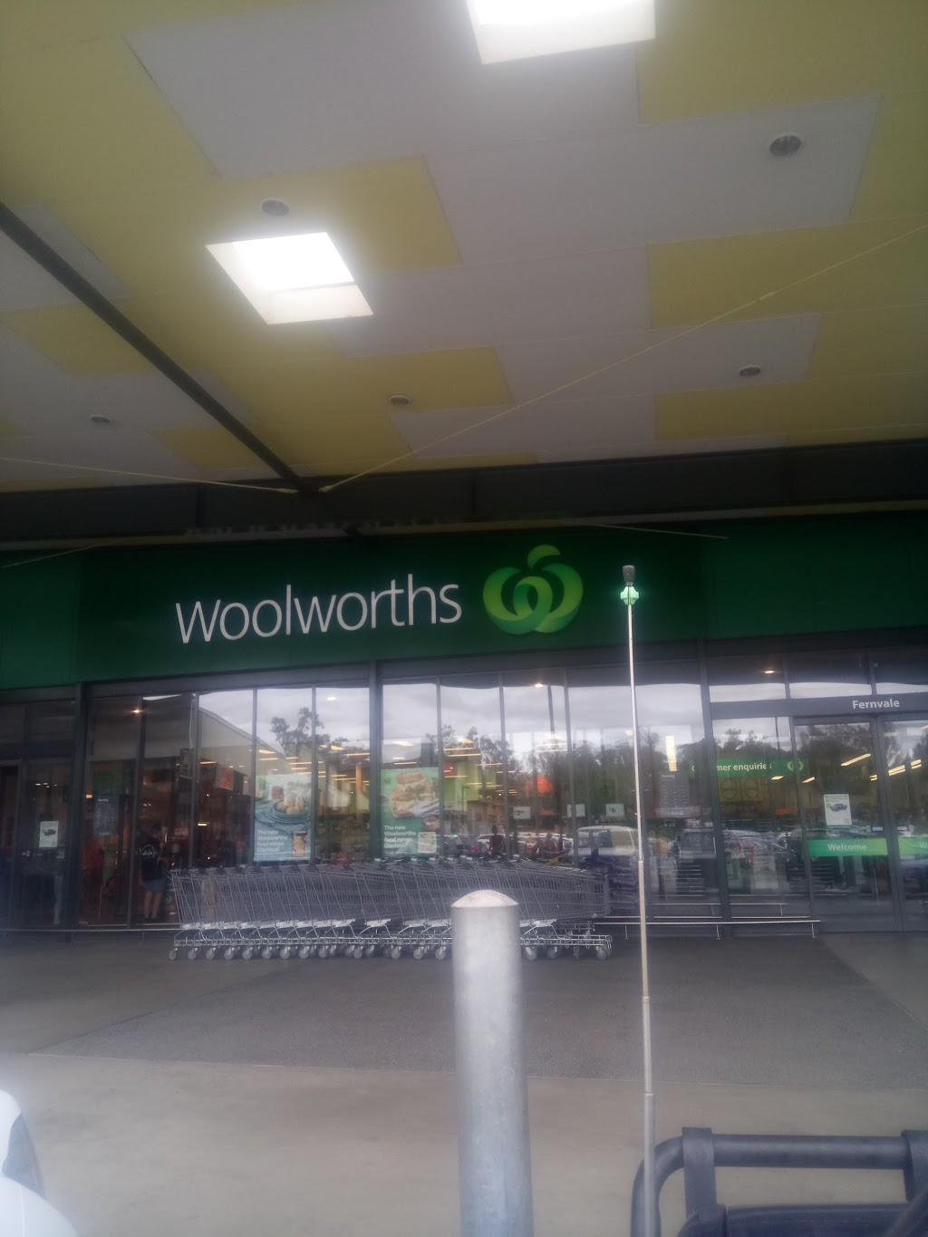 Woolworths Fernvale | supermarket | 4 Fairneyview Fernvale Rd, Fernvale QLD 4306, Australia | 0754212000 OR +61 7 5421 2000