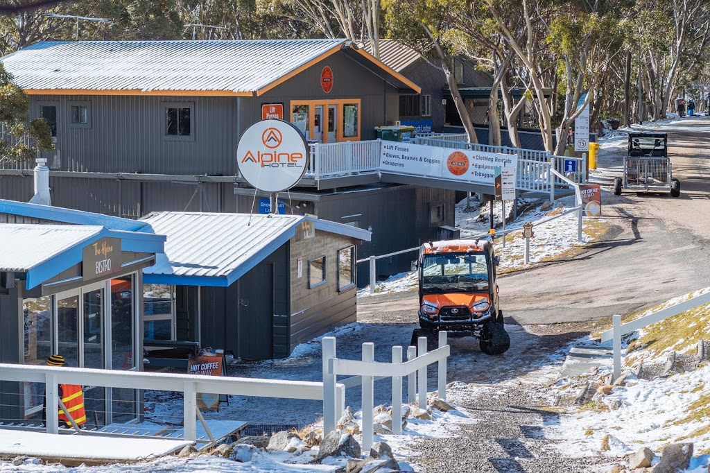 Alpine Hotel | lodging | 32 Currawong Rd, Mount Baw Baw VIC 3833, Australia | 0351651136 OR +61 3 5165 1136