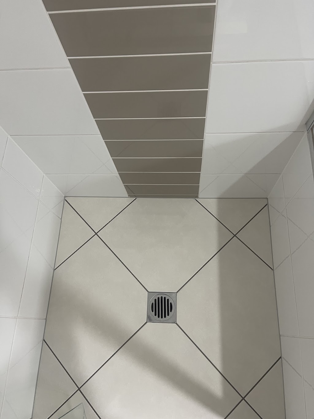 High Care Cleaning Services | 18 Lashmar St, South Ripley QLD 4306, Australia | Phone: 0450 698 303