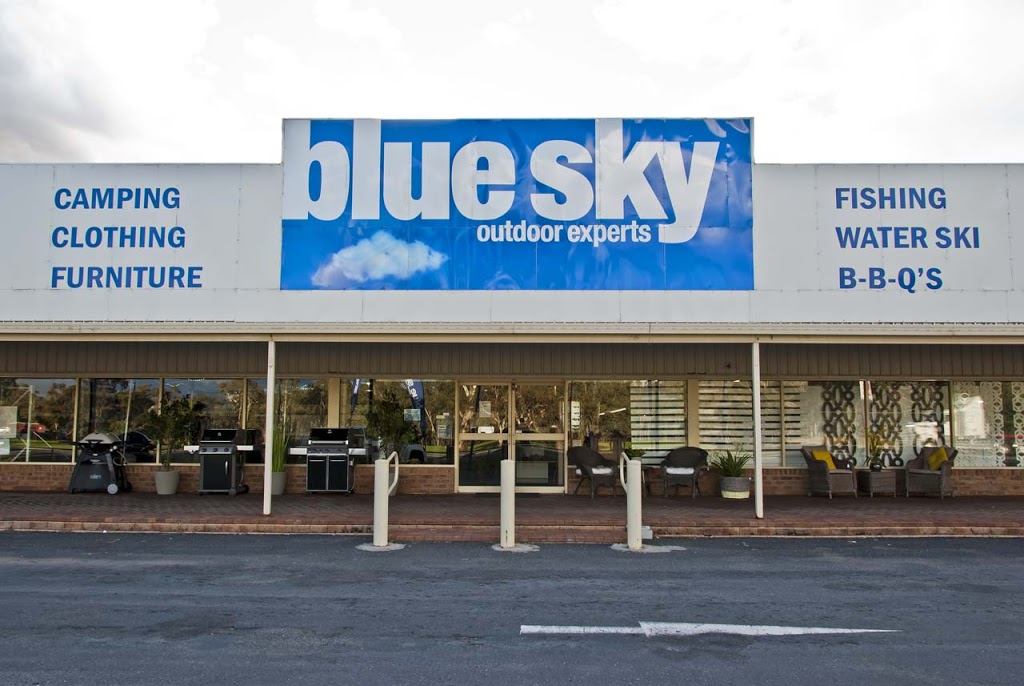 Blue Sky Forbes | shoe store | Cnr Jones &, Newell Hwy, Forbes NSW 2871, Australia | 0268514334 OR +61 2 6851 4334