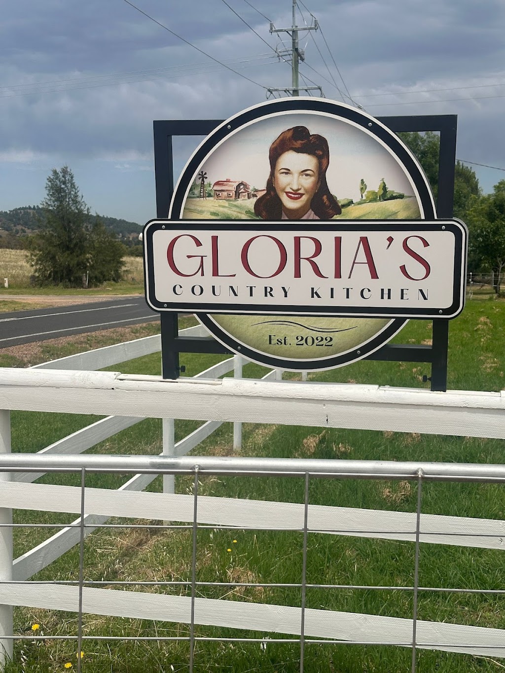 Glorias Country Kitchen | 4220 Belubula Way, Moorbel NSW 2804, Australia | Phone: 0468 923 951