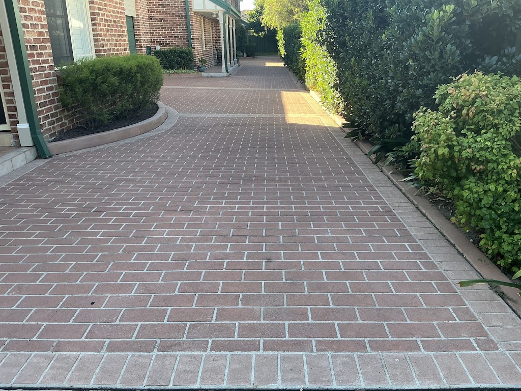 Newcastle Pressure Washing | 1 Buchanan St, Merewether NSW 2291, Australia | Phone: 0402 527 919