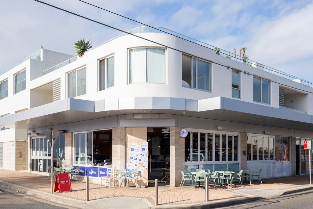 Bar La Riva | 211 Ocean St, Narrabeen NSW 2101, Australia | Phone: (02) 9999 3468