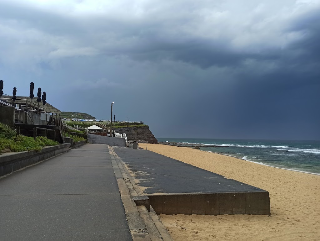 Cooks Hill Surf Life Saving Club |  | Memorial Dr, Bar Beach NSW 2301, Australia | 0249252828 OR +61 2 4925 2828