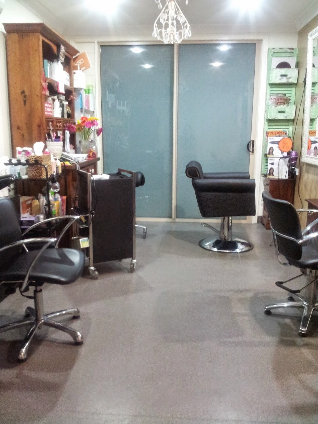 Cheryls Hair Salon | hair care | 4 Hendrix St, Windaroo QLD 4207, Australia | 0738041341 OR +61 7 3804 1341
