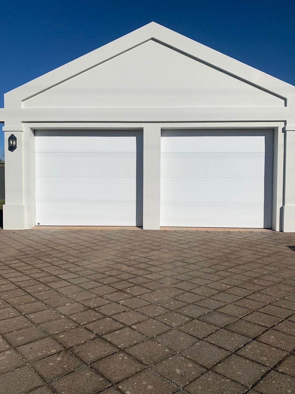 Mid North Garage Doors | 10 Una Ave, Port Pirie South SA 5540, Australia | Phone: 0409 835 775