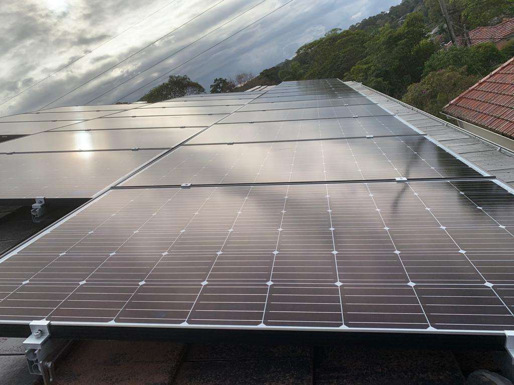 Solarhunters | Carinya Rd, Picnic Point NSW 2213, Australia | Phone: 1300 624 701