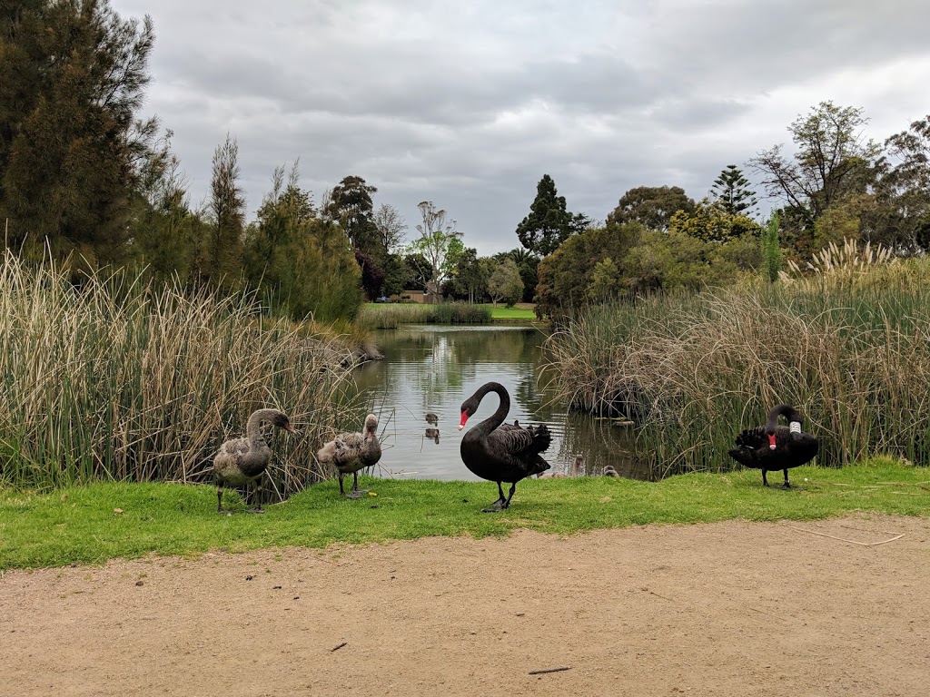 G.L. Basterfield Park | park | Hampton East VIC 3188, Australia