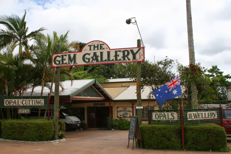 The Gem Gallery Yungaburra |  | 21 Eacham Rd, Yungaburra QLD 4884, Australia | 0740953455 OR +61 7 4095 3455
